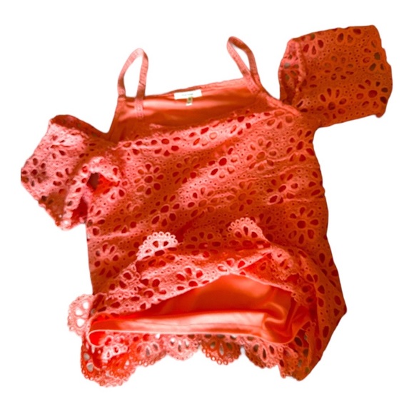 Maurice  women off the shoulder top -blouse Size Medium - Picture 8 of 8